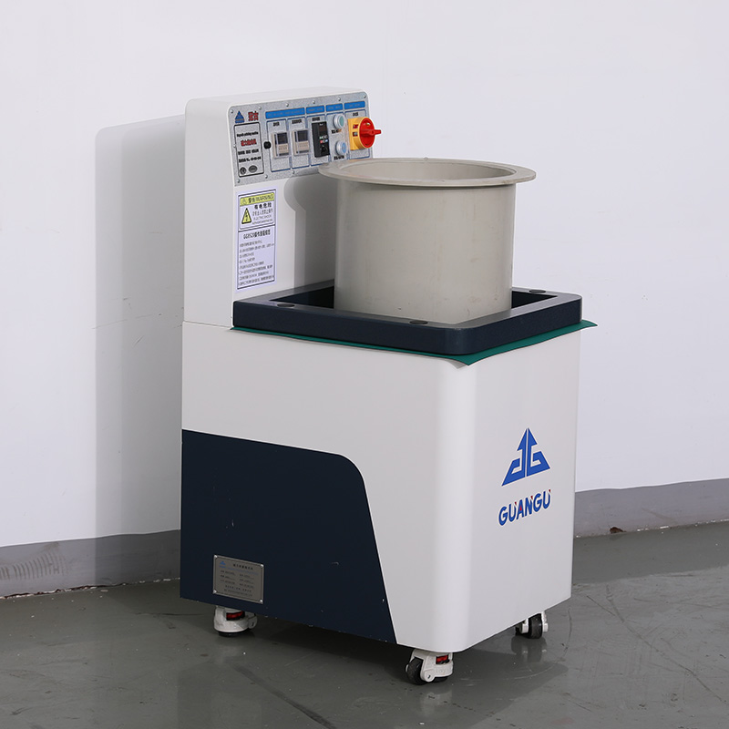 金屬會(huì)發(fā)霉嗎？磁力拋光機(jī)輕松解決